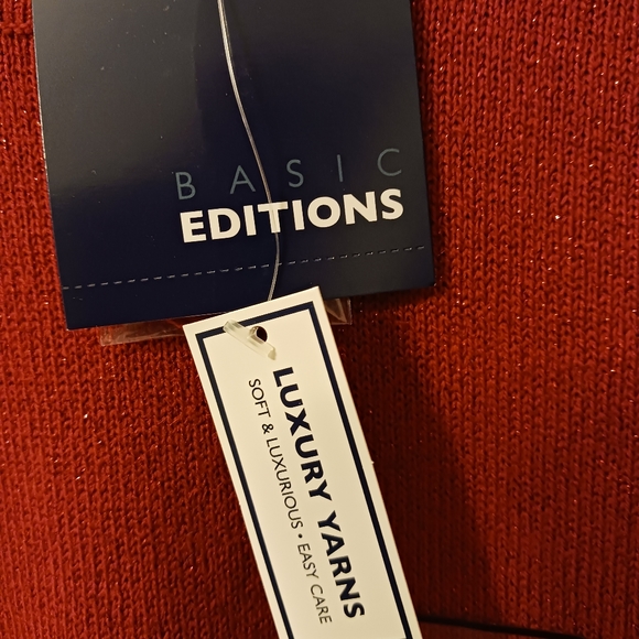 Sweater - Picture 2 of 4